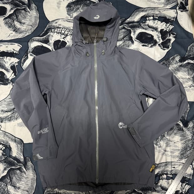 네파 고어텍스 바람막이 105사이즈