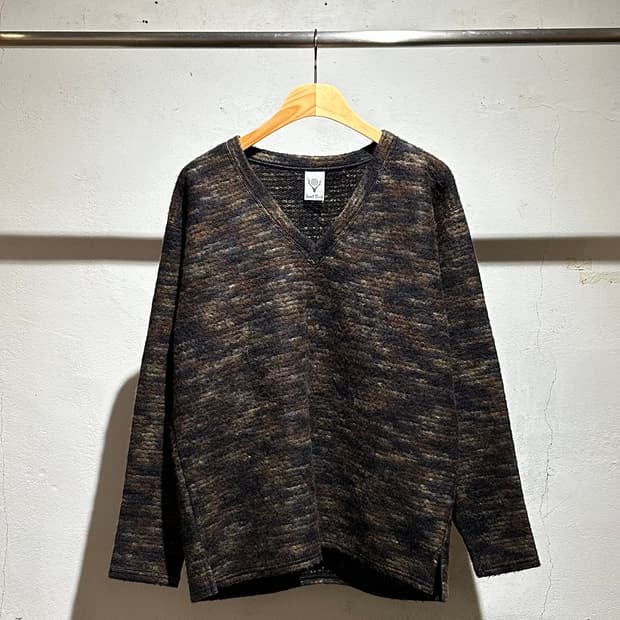 South2 West8 Side Slit V Neck Knit