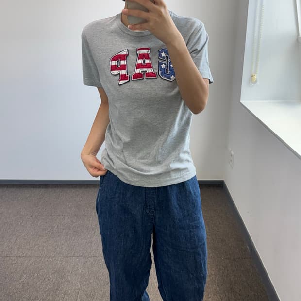 Gap 갭 성조기 로고 그레이 반팔