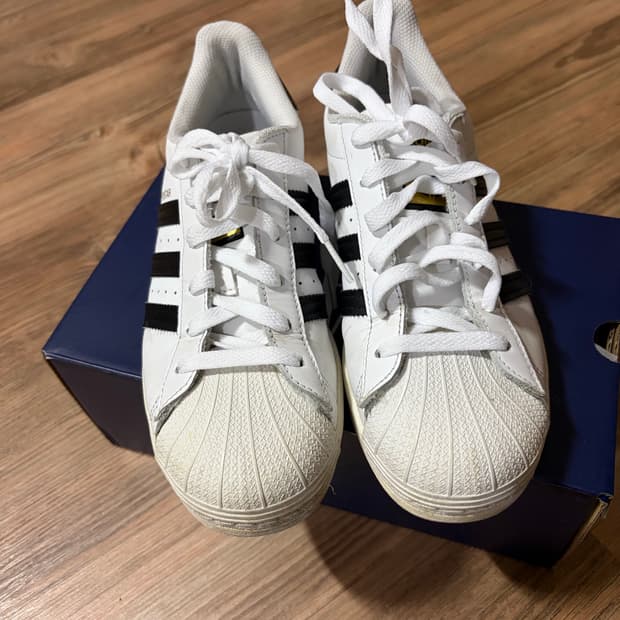 아디다스 슈퍼스타 흰/검 240mm