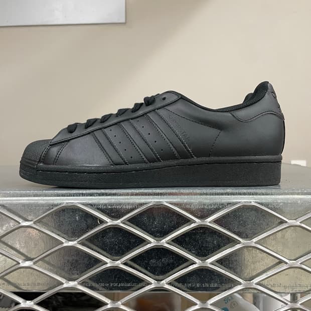 아디다스 슈퍼스타 트리플 블랙 260