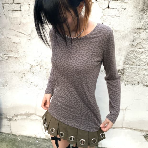Leopard slim-fit long sleeve 
