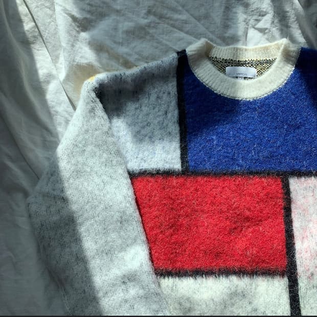 아트이프액츠 모헤어 니트