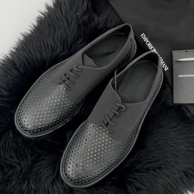 알마니 펀칭레더 더비 43