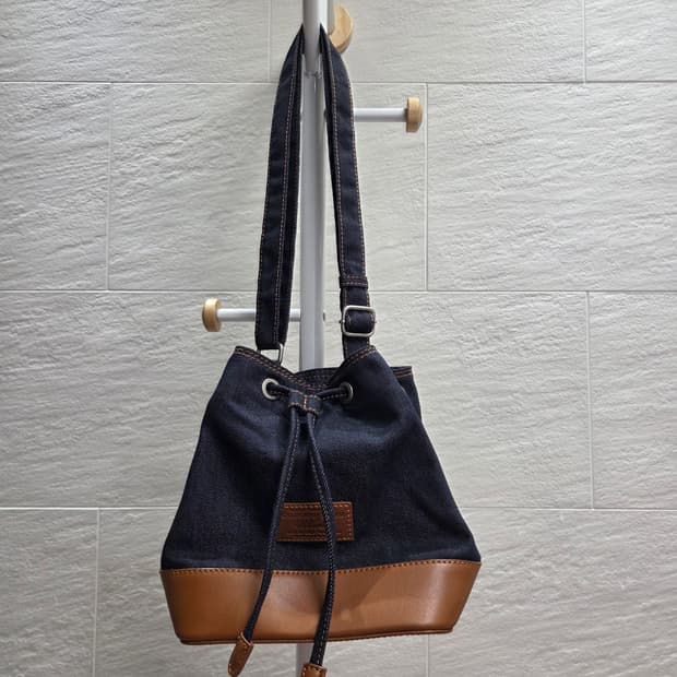 후아유 데님 숄더 버킷백