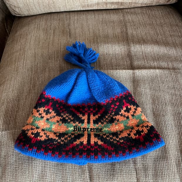 슈프림 니트 비니 