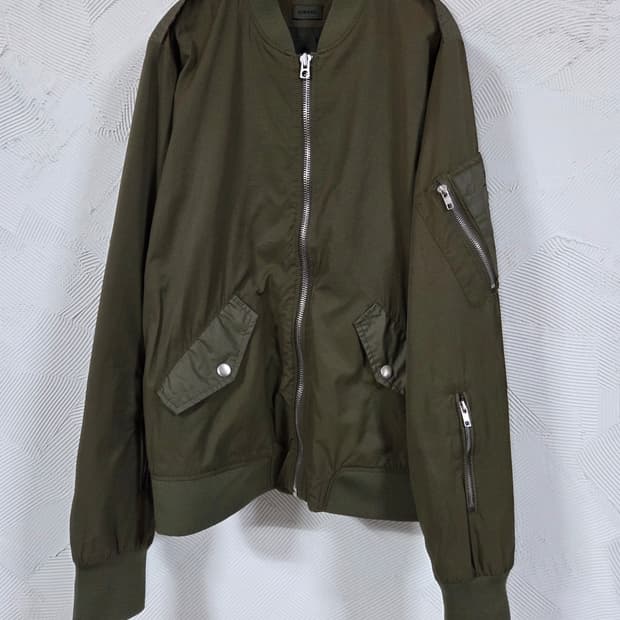 디젤 카키색 ma-1 봄버 자켓