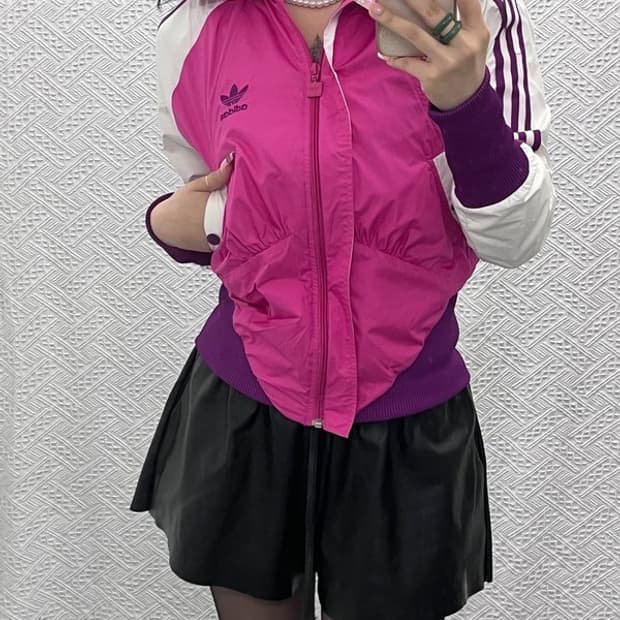 아디다스 Y2K 레트로 대장급 퍼플핑크 바람막이 자켓 95 C12511