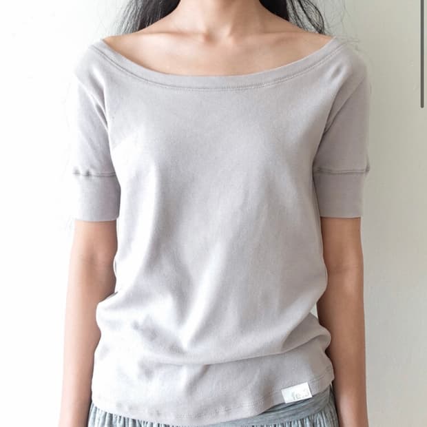 샵페어리 rib half top (greyish beige)