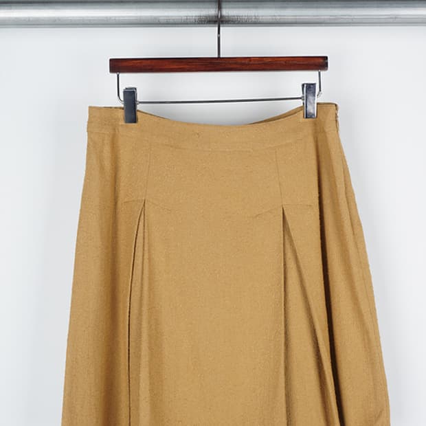 A.P.C. wool boucle pleats skirt