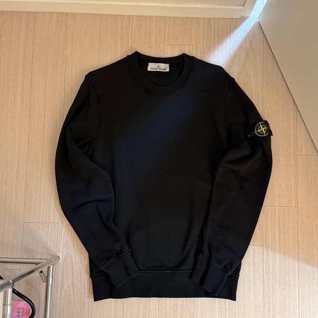 스톤아일랜드 맨투맨 