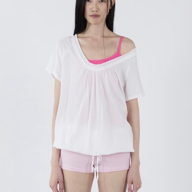새상품) 세릭 Round Drawstring Hem Top _ White