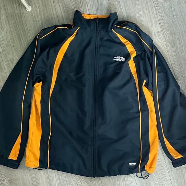 Stussy 바람막이