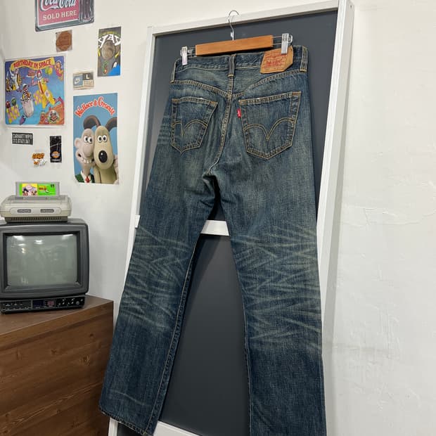 Levis 리바이스 501 스트레이트 레그버튼 플라이 데님팬츠