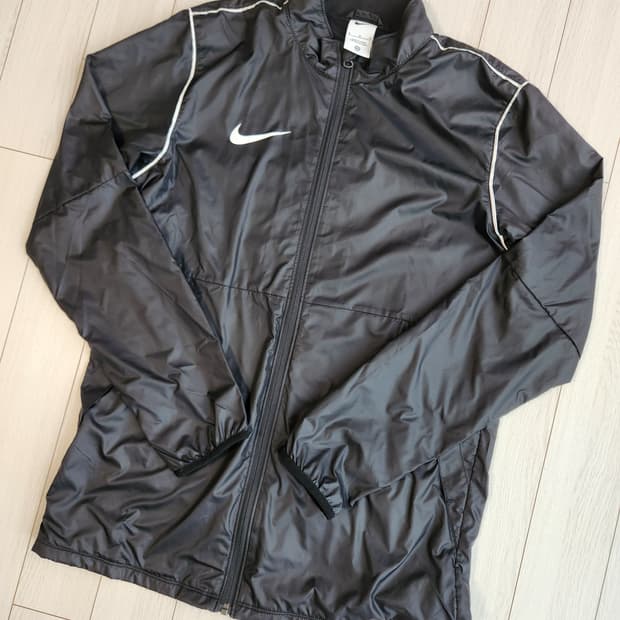새상품급)나이키 파크 레인 윈드브레이커 우븐 바람막이 자켓 사이즈100(