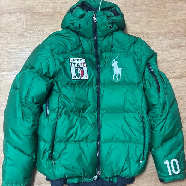 이탈리아 폴로 패딩