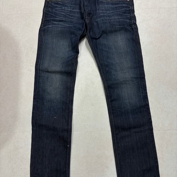 디젤 생지데님 스트레이트핏 새상품급 32