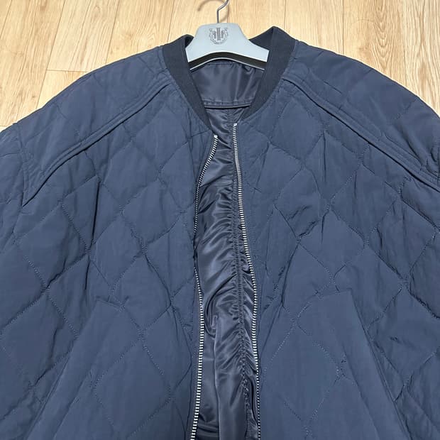 준지 리버서블 마원 팝니다. 48사이즈