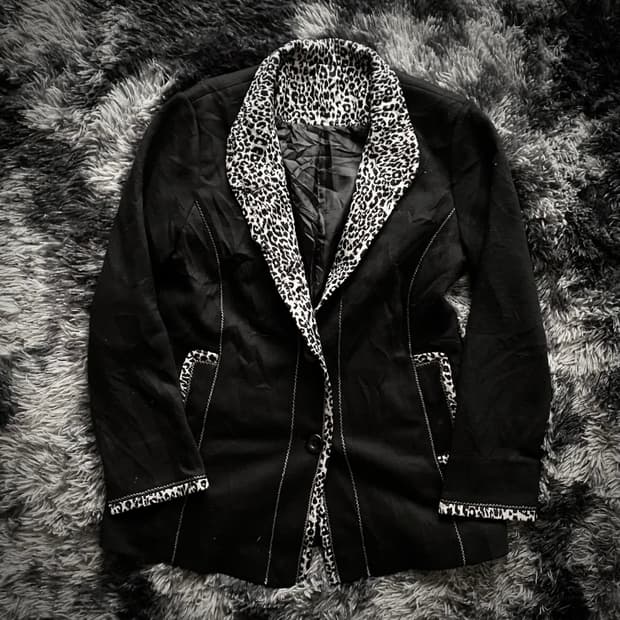 레오파드 블레이저