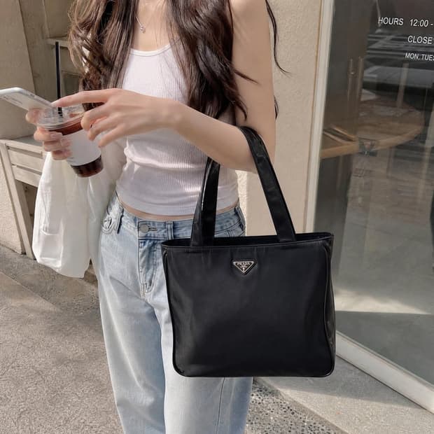 프라다 포코노 나일론 사각 레더 토트백 숄더백