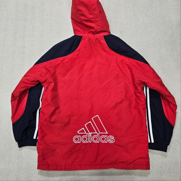 아디다스 빅로고 바람막이 점퍼