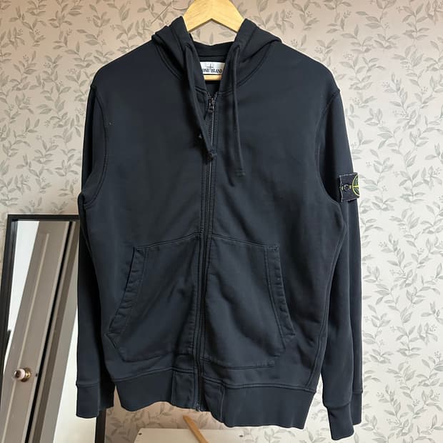 스톤아일랜드 후드집업 M (95-100)