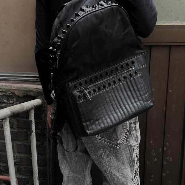 Zara 락시크 블랙 카모플라쥬 스터드 백팩 