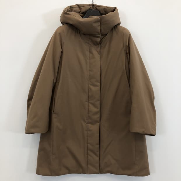 유니클로 하이브리드 다운코트 S 