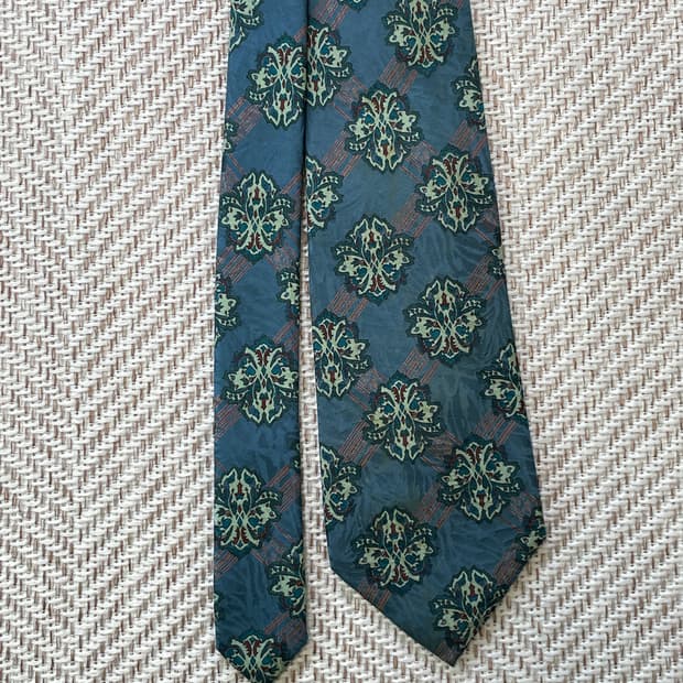 크리스찬 디올 페이즐리 넥타이 