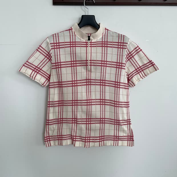 버버리 레드 체크 쿼터 집업 반팔 티셔츠
