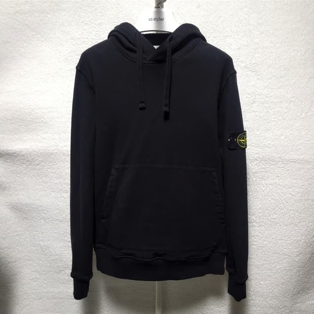 [정품] L / 25SS 스톤아일랜드 후드티 블랙