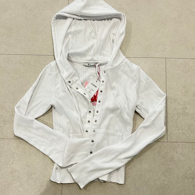 유희 아일렛 후드 화이트