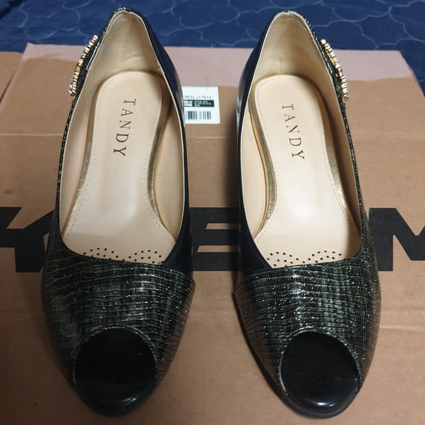 TANDY 웨이브 골드 글리터 큐빅장식 펌프스 (240) 굽:5cm