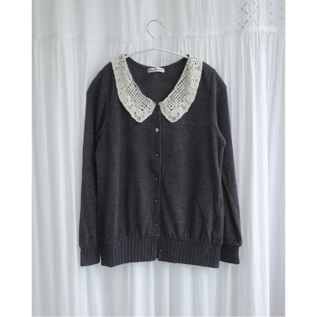 Round collar cardigan