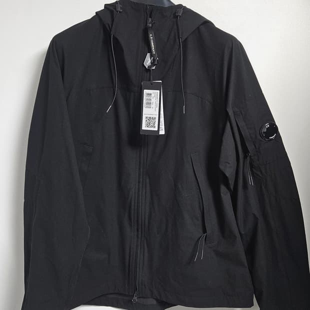 새상품 CP컴퍼니 26SS 프로텍 렌즈 바람막이자켓 XL