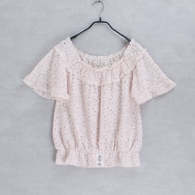 axes femme _ eyelet lace top