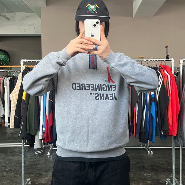 LEVI'S 레드탭 맨투맨 