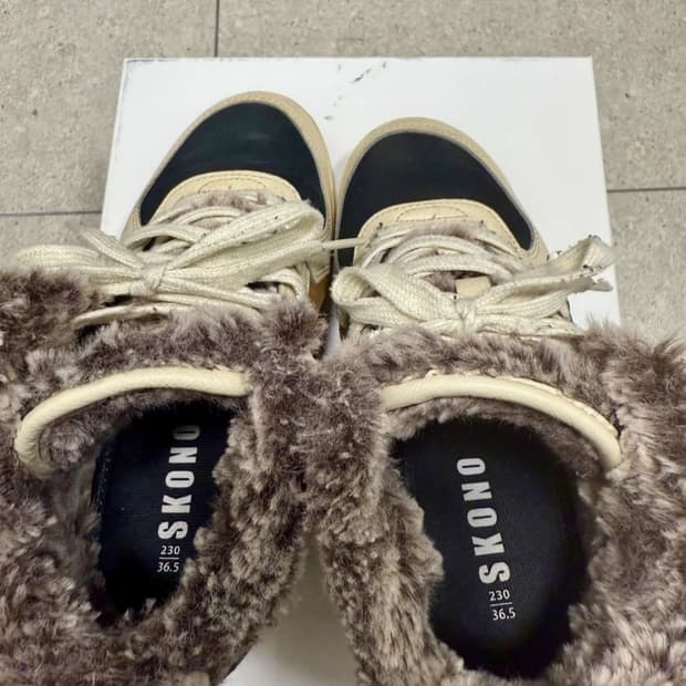 스코노 하이탑 퍼 스니커즈 230