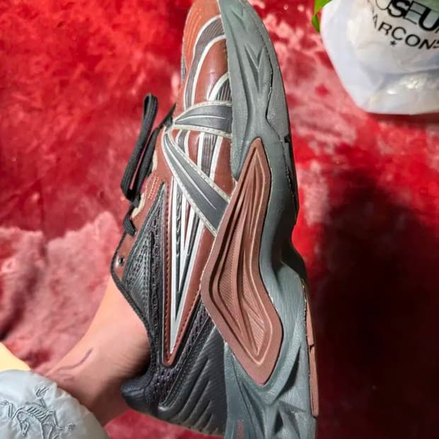 Asics HN2-S Protoblast / 250