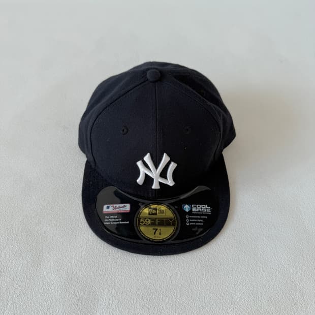 뉴에라(NEW ERA) 양키즈 스냅백(데드스탁급)