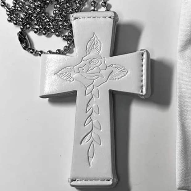 급전할인오늘만!! 스컬프터 에드하디 십자가 지갑