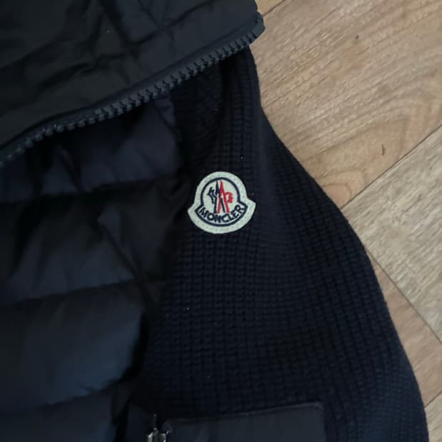 몽클레어니트패딩