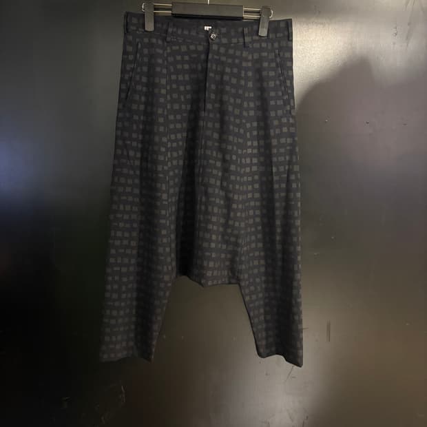 꼼데가르송 배기팬츠
