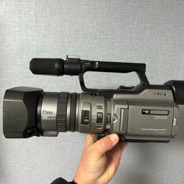 Sony DCR-VX2100 6mm 디지털 캠코더