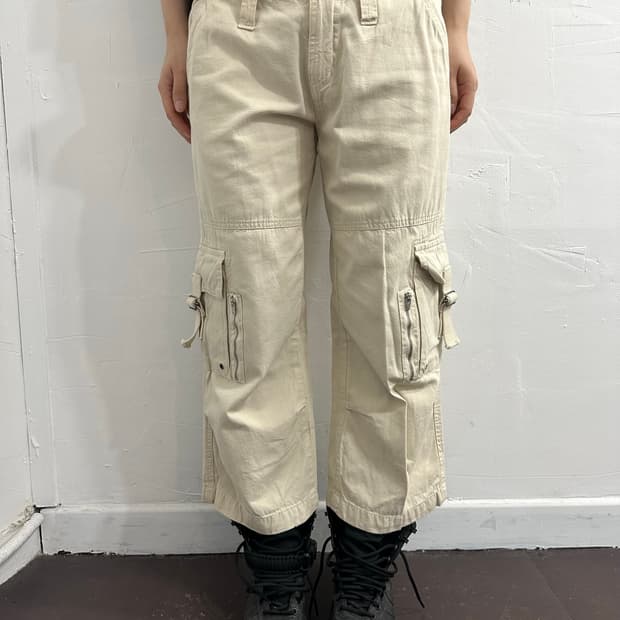 cargo capri pants