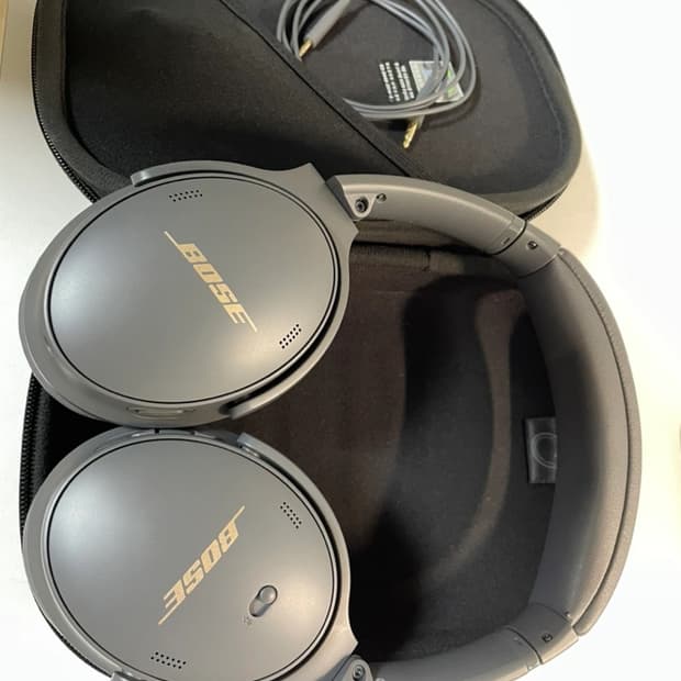 보스 QC45 그레이