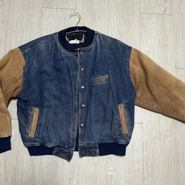 빈티지 데님 바시티 점퍼2024