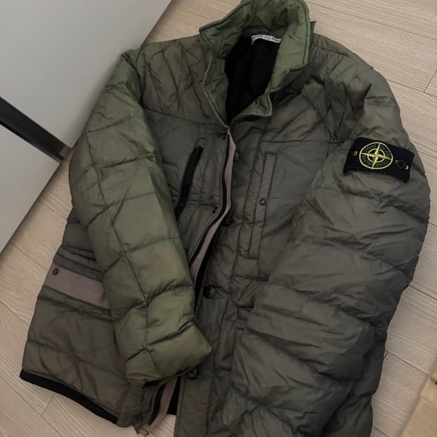 스톤 아일랜드 다운자켓 패딩 카키