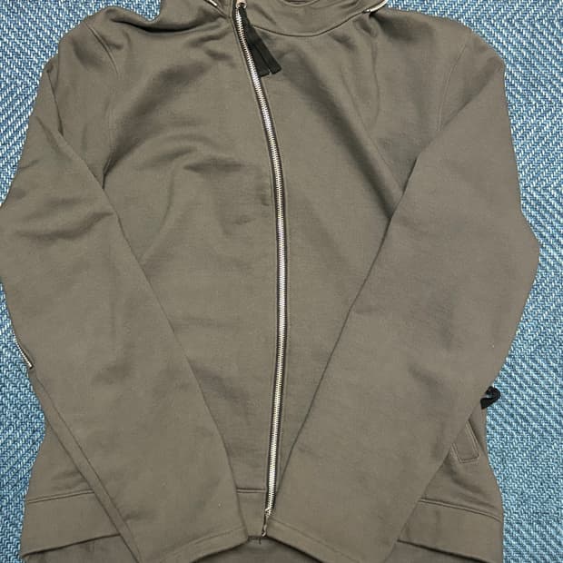 노이크랩 비대칭 사선지퍼 후드집업