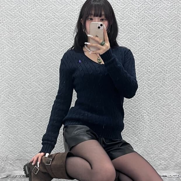 폴로 랄프로렌 빈티지 여리 슬림핏 브이넥 꽈배기 니트 S C10943